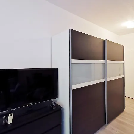 Cf13 30m2 With Terrace Ac And Netflix Apartment