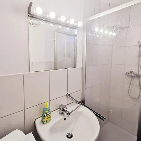 Cf13 30M2 Central With Terrace Ac And Netflix Apartment *